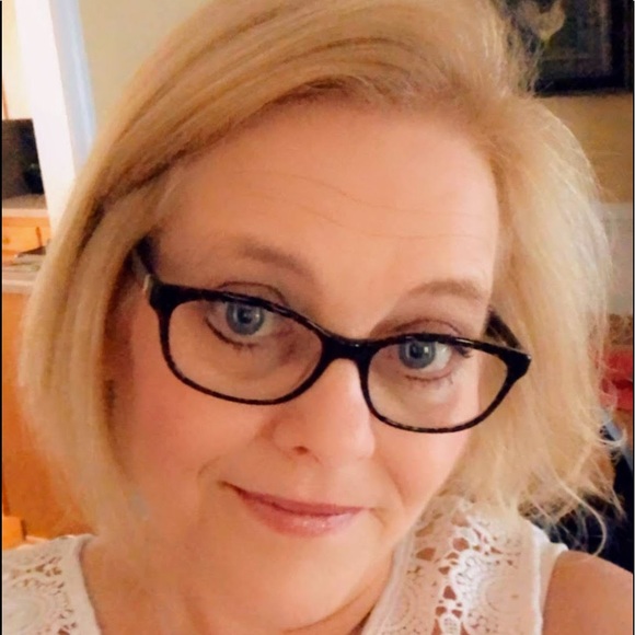 Hello - Picture 1 of 1